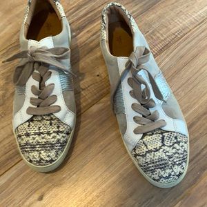 FRYE WOMAN LEATHER SNEAKERS IN SIZE 10